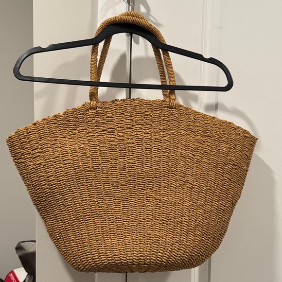 Abercrombie & Fitch Handbags - Abercrombie Tan Woven Tote Bag